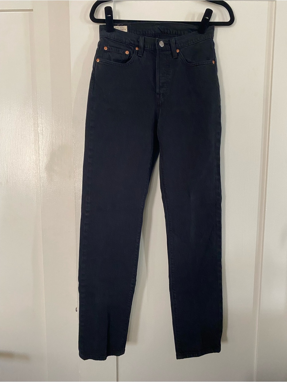 Black high rise straight Levi Jeans